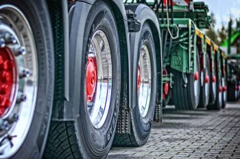 Heavy trucks and their use in business